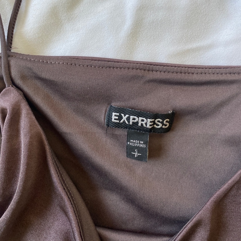 Express Tank Top - Picture 3 of 5